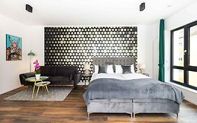 Eco Smart Apartments Premium City